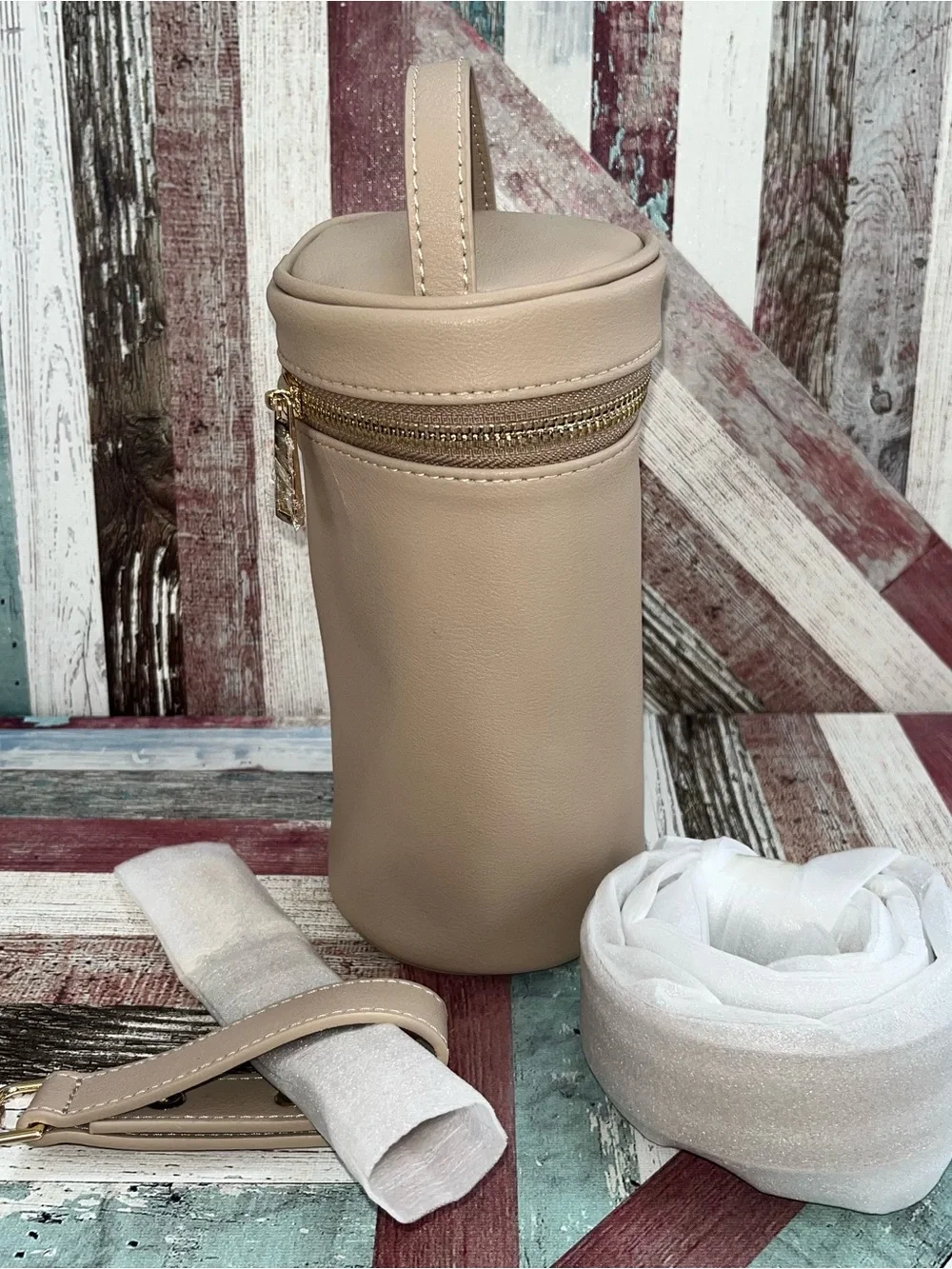 Mia + Sophia NWT Insulated Bottle Bag Holder Crossbody Beige Vegan Leather Zip